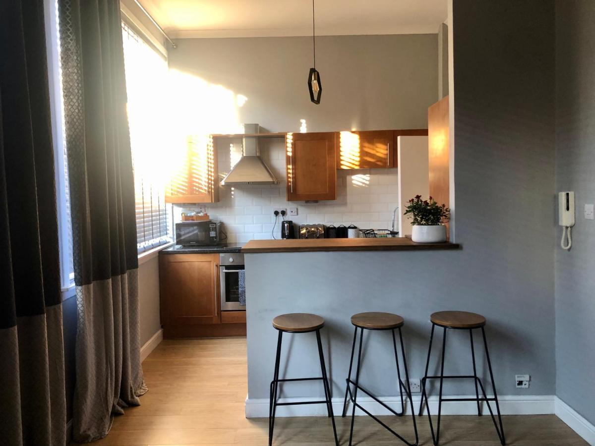 City Center Apartment In EDI Exterior photo